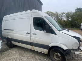 AJ90370 VOLKSWAGEN CRAFTER 2.0D manual, 100 KW, 2013