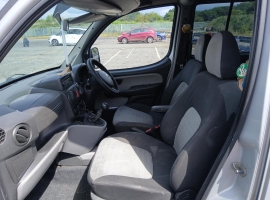 2009 FIAT DOBLO 1.3jtd manual